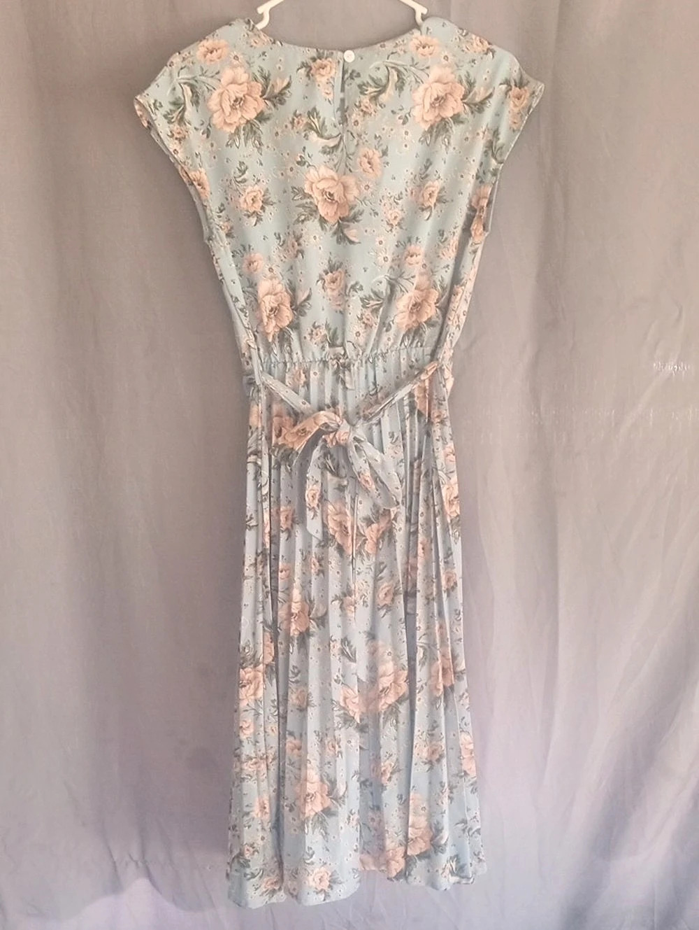 SHEIN Floral Dress in Blue & Pink Size Small Like New